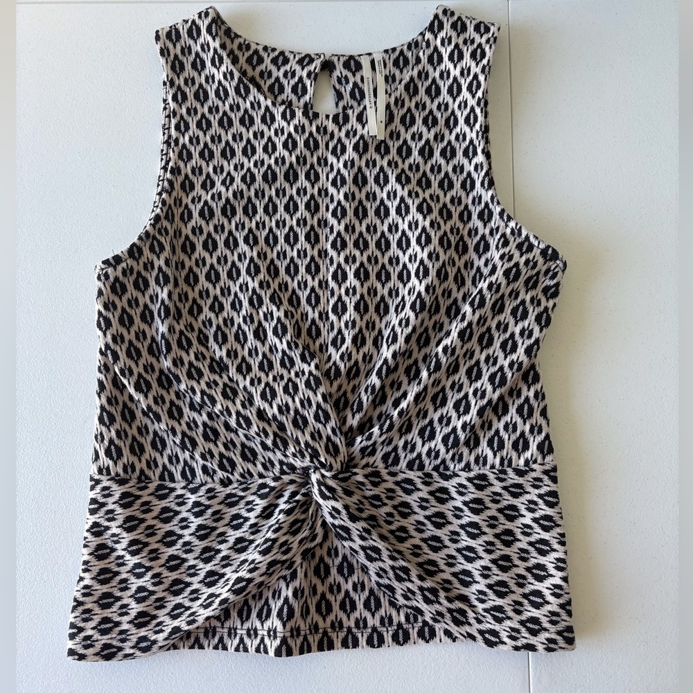 Anthropologie Size M Sleeveless Twist Front Popover Top Black Cream Keyhole Back
